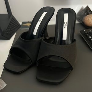 BRAND NEW ZARA HEELS
